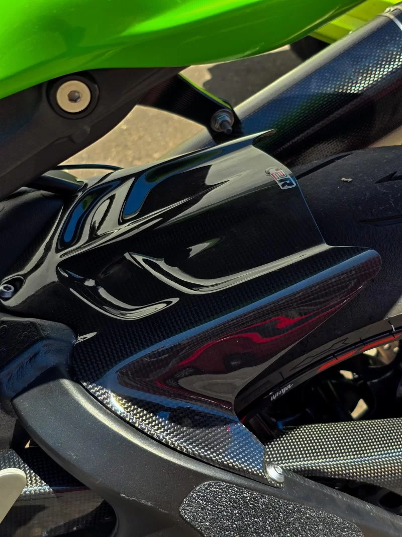 KAWASAKI ZX6R Carbon Fiber Rear Hugger