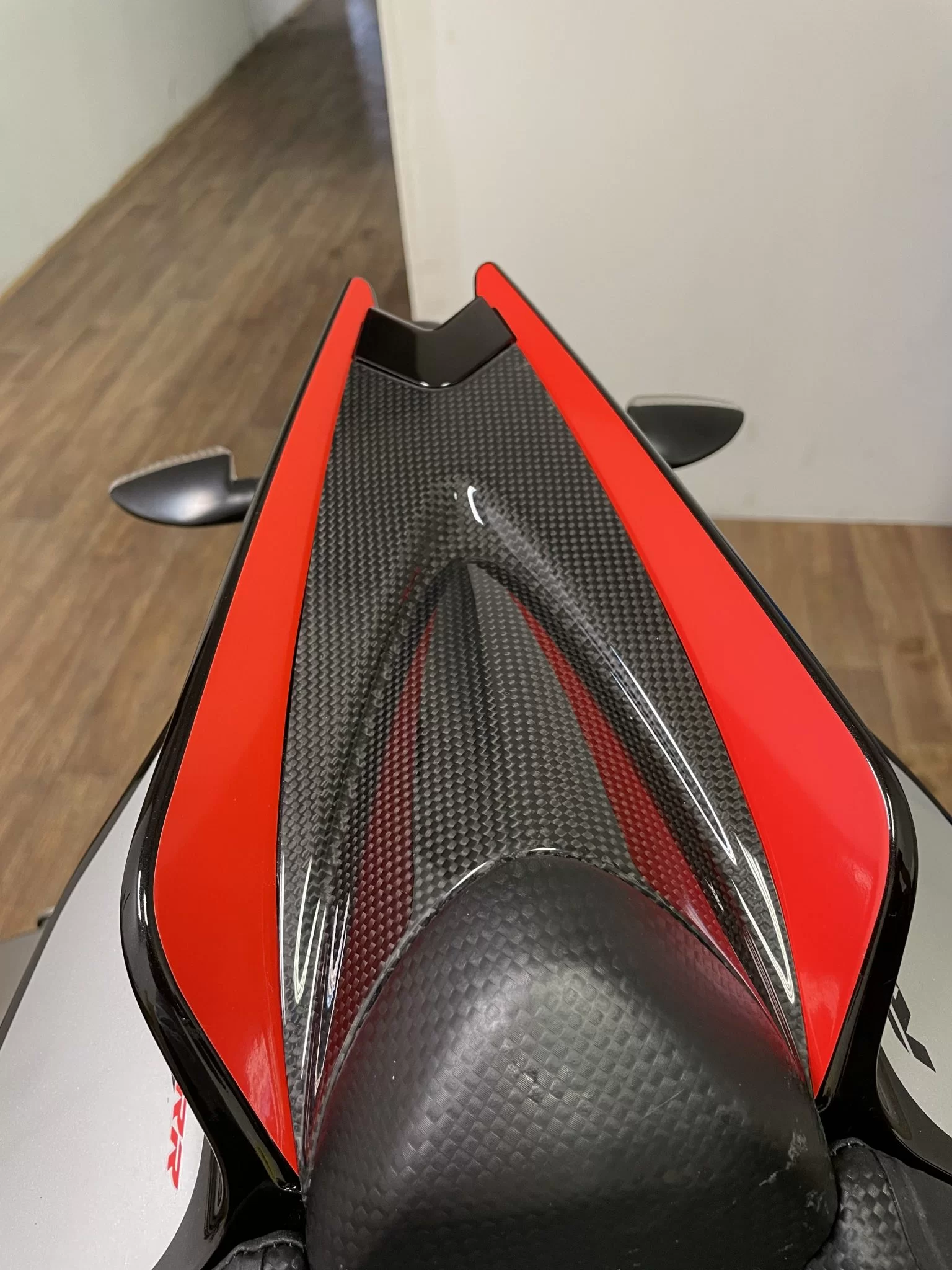 APRILIA RSV4 20092020 Carbon Fiber Pillion Rear Seat Cover