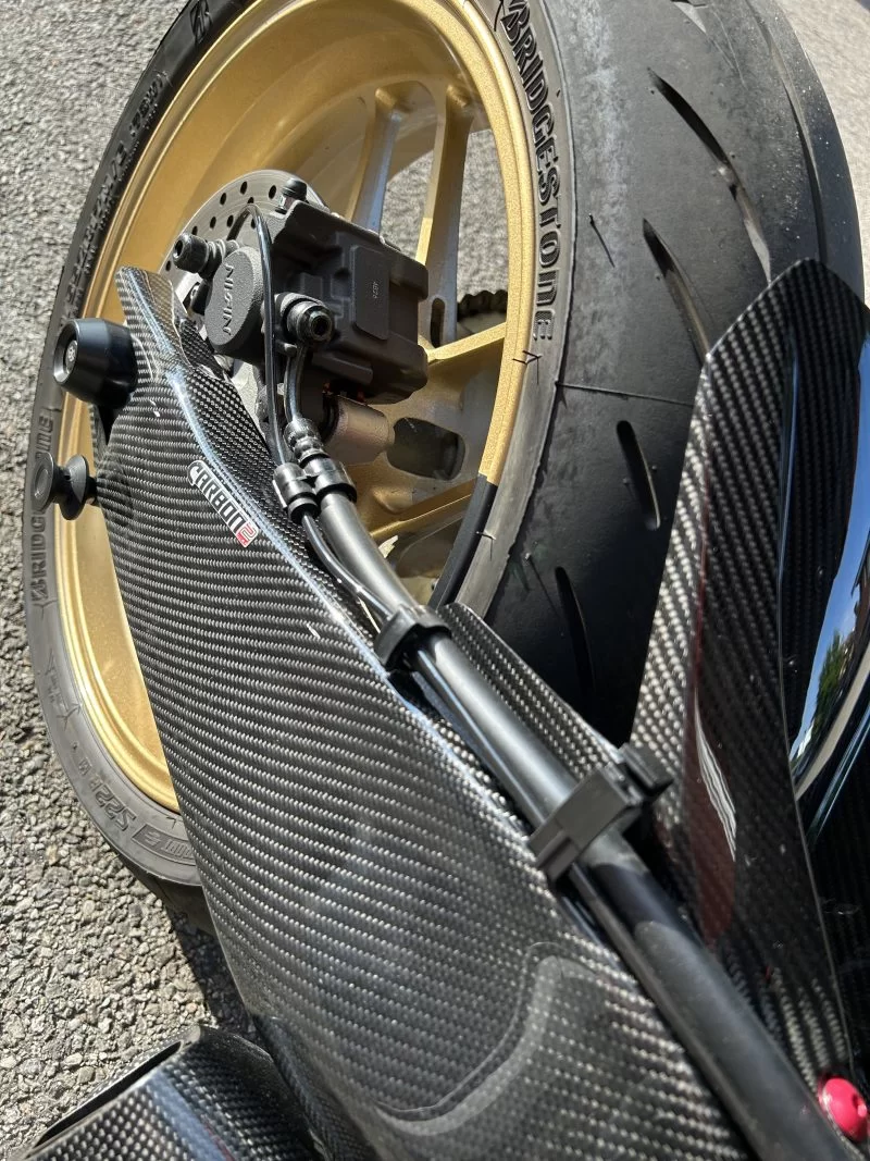 YAMAHA XSR900 Carbon Fiber Swingarm Covers