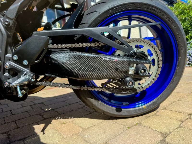 YAMAHA MT09 2021-2025 Carbon Fiber Swingarm Covers
