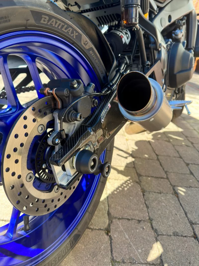 YAMAHA MT09 2021-2025 Carbon Fiber Swingarm Covers