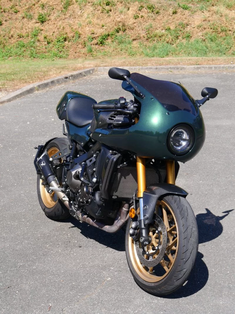 YAMAHA XSR 900 Carbon Fiber