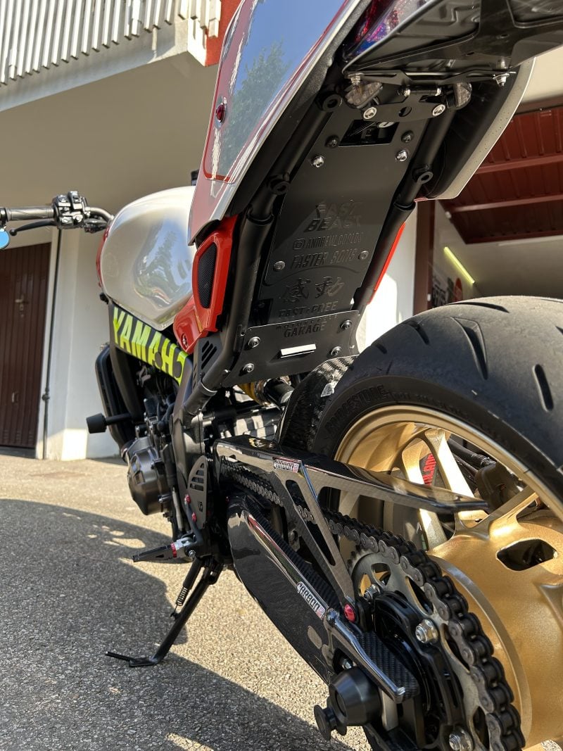 YAMAHA XSR900 Carbon Fiber Rear Hugger